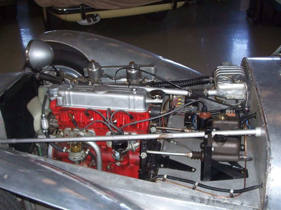 Hoyt, Engine