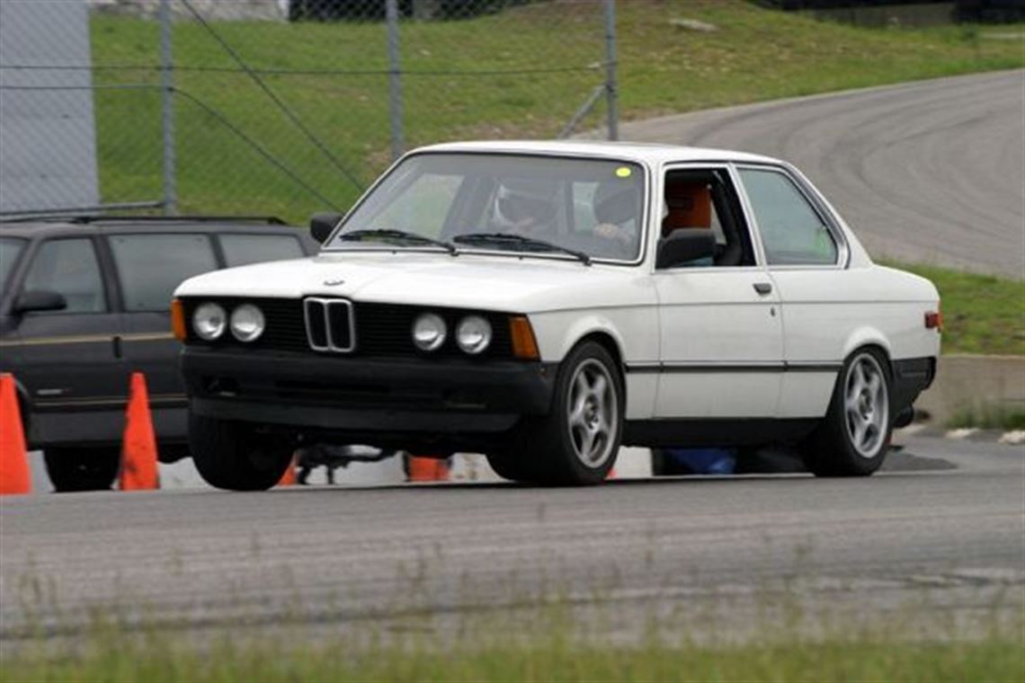 1983-bmw-320