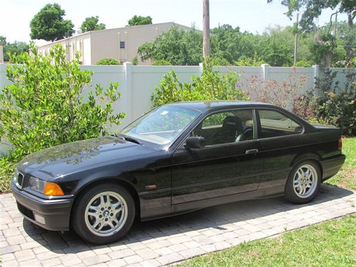 1994-bmw-325is-spec-e36