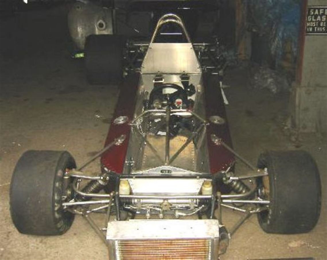 1973-chevron-b25-roller