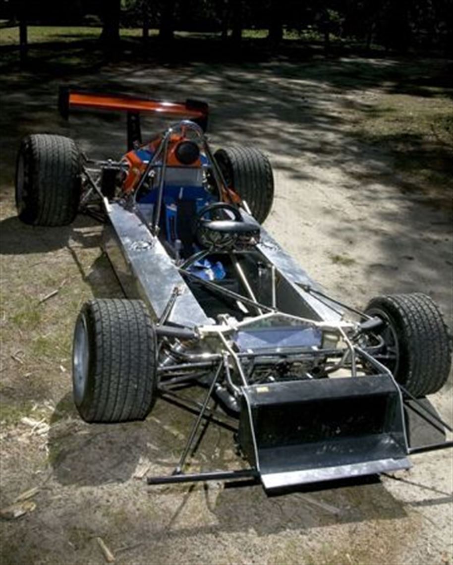 1975-chevron-b-29-fa-complete-roller-and-gear