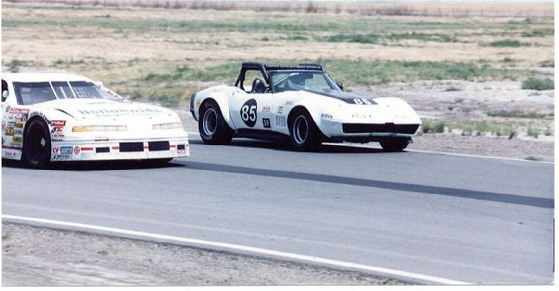 1968-chevy-corvette-vintage-race-car-ex-bp