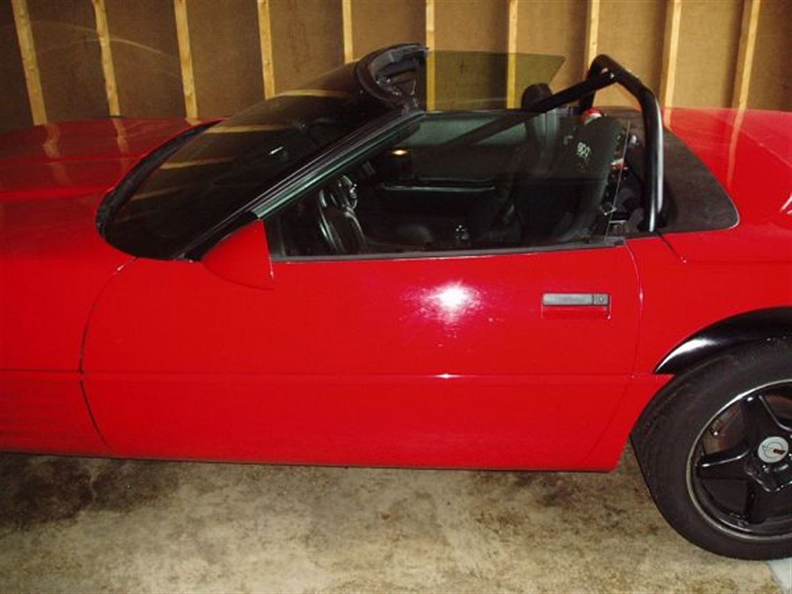 1992-chevy-c4-corvette-convertible-sold