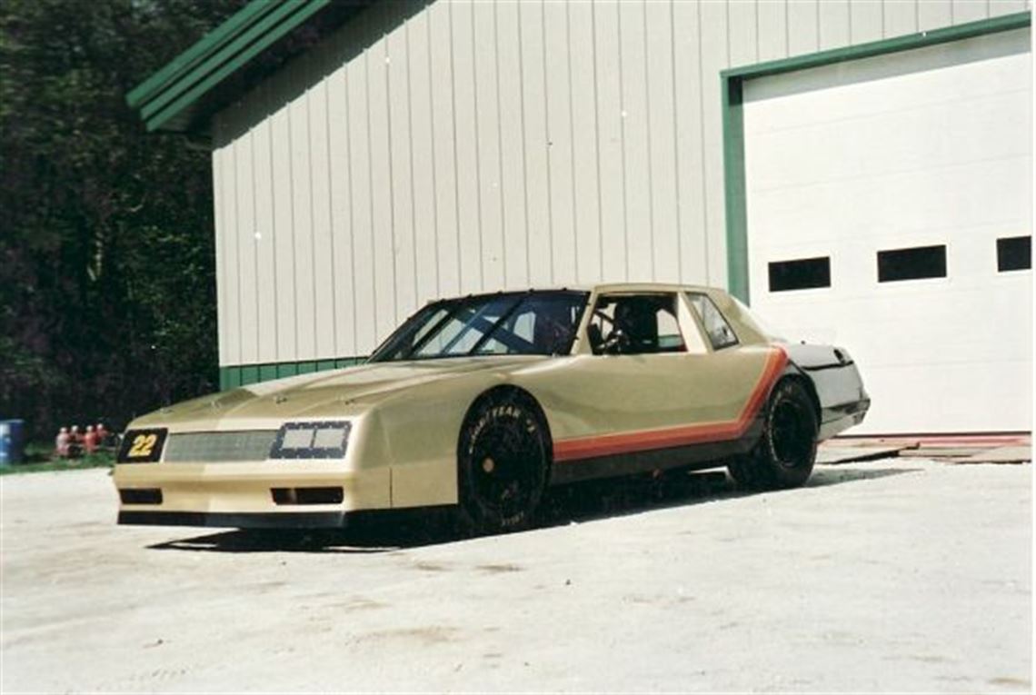 1988-chevy-monte-carlo-nascar-aerocoupe-race