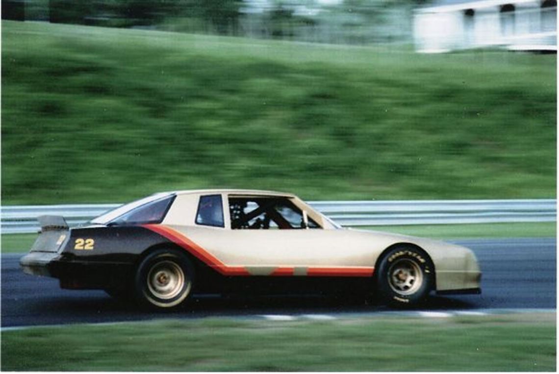 1988-chevy-monte-carlo-nascar-aerocoupe-race