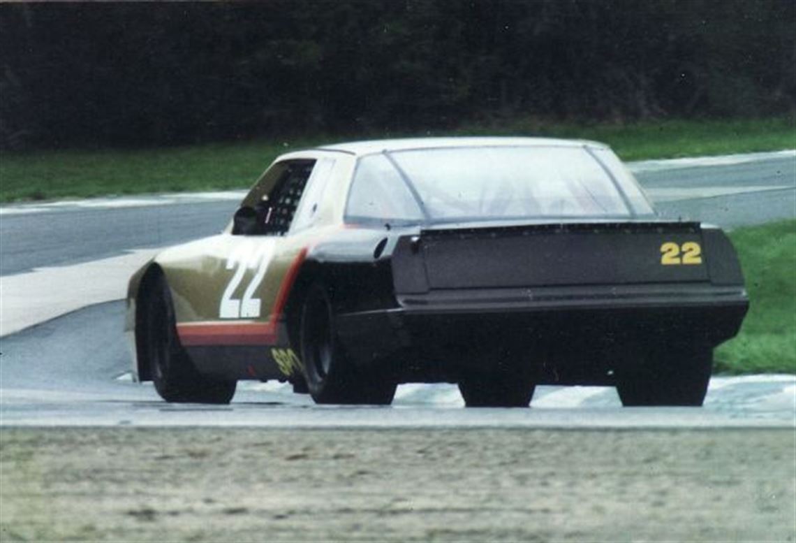 1988-chevy-monte-carlo-nascar-aerocoupe-race