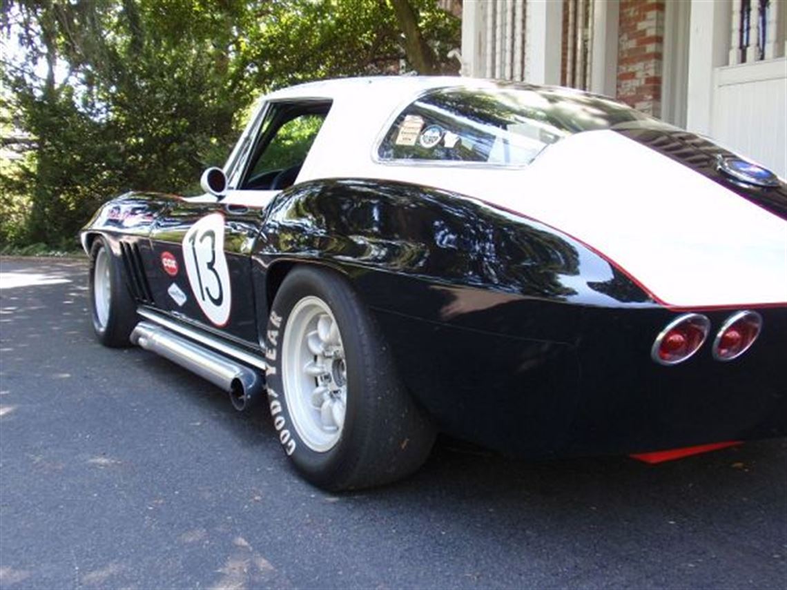 1965-chevy-corvette