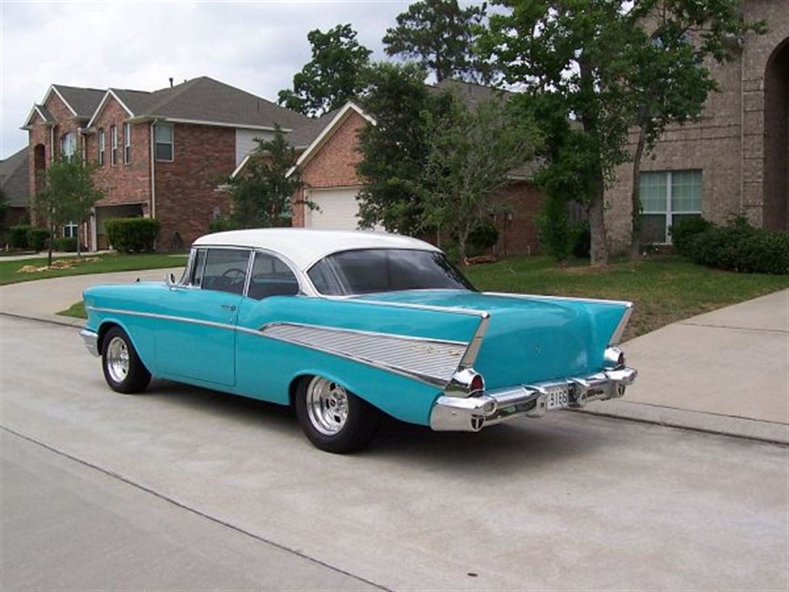 1957-chevy-bel-air-2dht