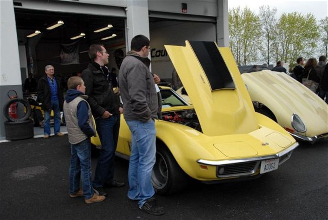 1969-chevy-corvette-zl-1