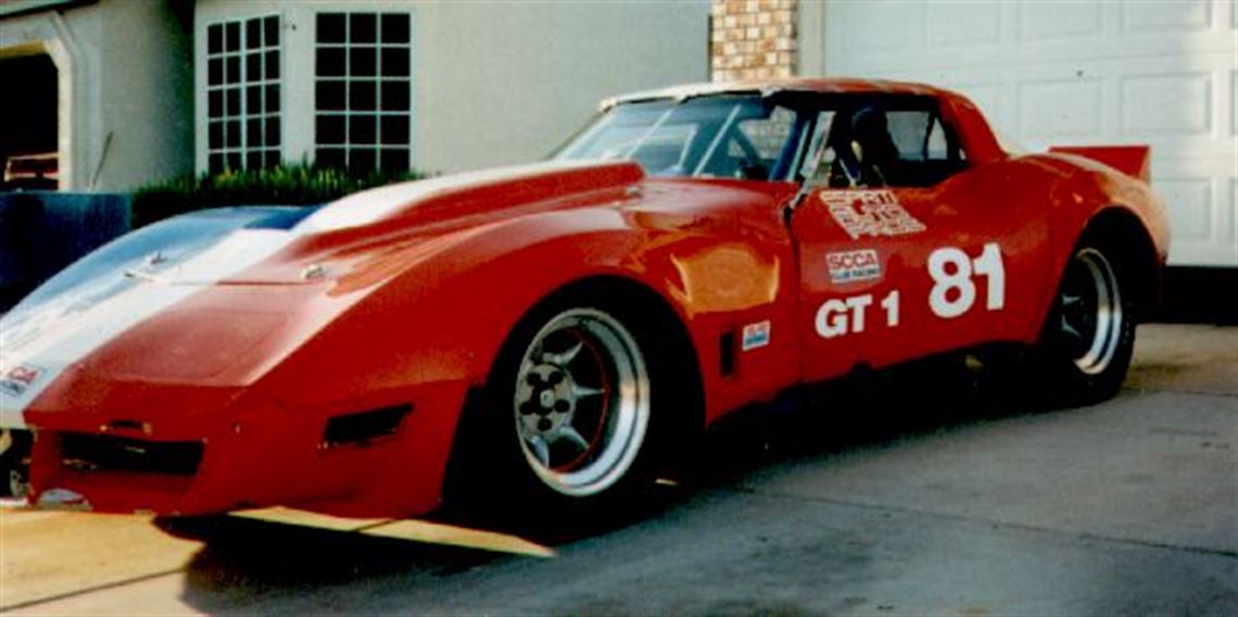 chevy-corvette-gt-1-race-car