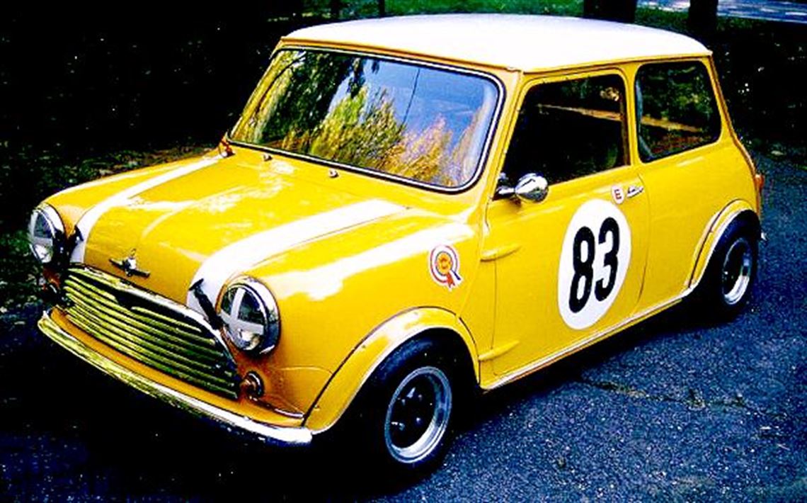 1964-cooper-mini-1275s-vintage-race-car