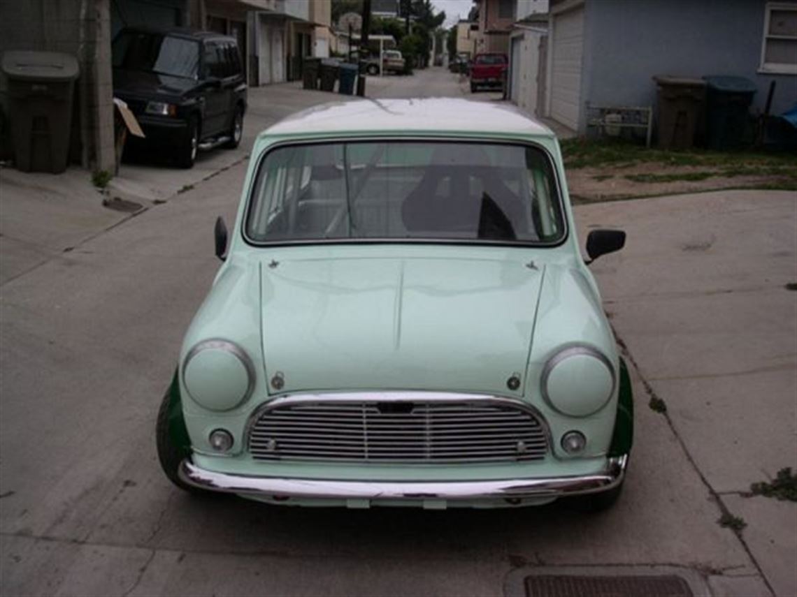 1962-cooper-austin-mini-ready-to-race