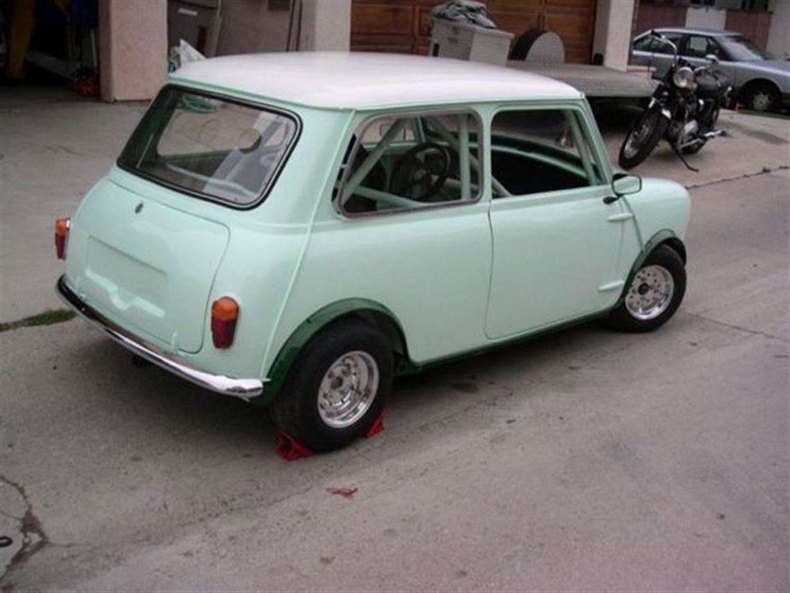 1962-cooper-austin-mini-ready-to-race