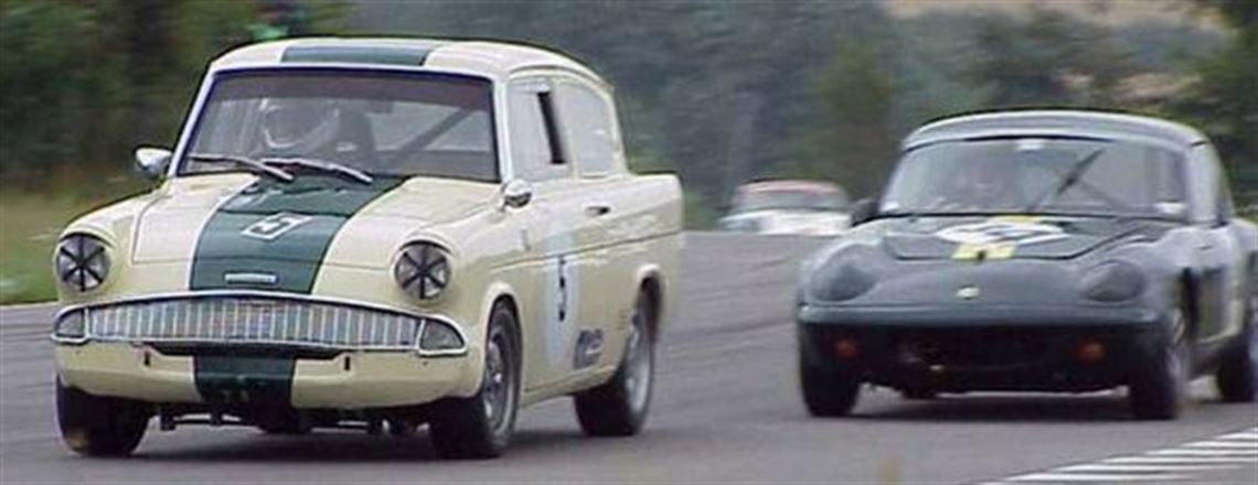 1962-ford-anglia-super-race-car