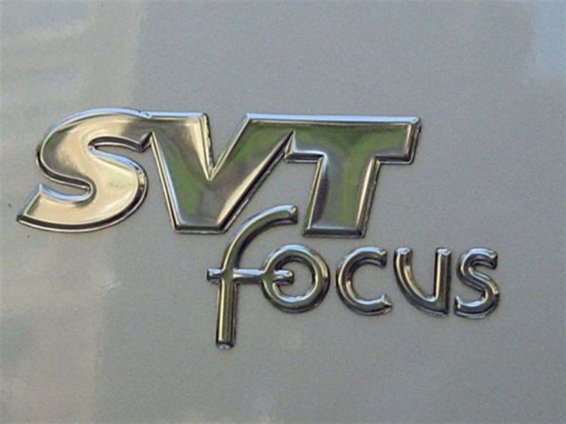 2002-ford-svt-focus-six-speed-samurai