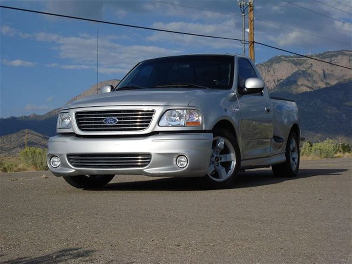 2001-ford-lightning