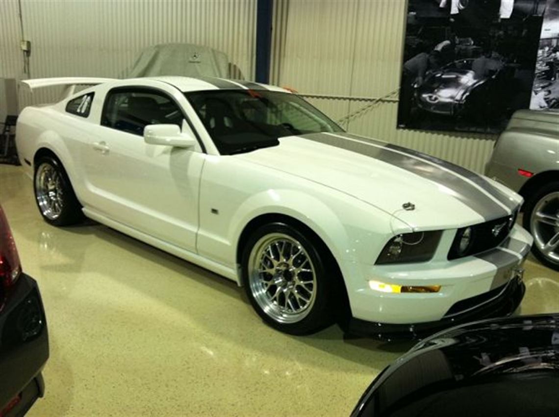 2006-ford-mustang-gt