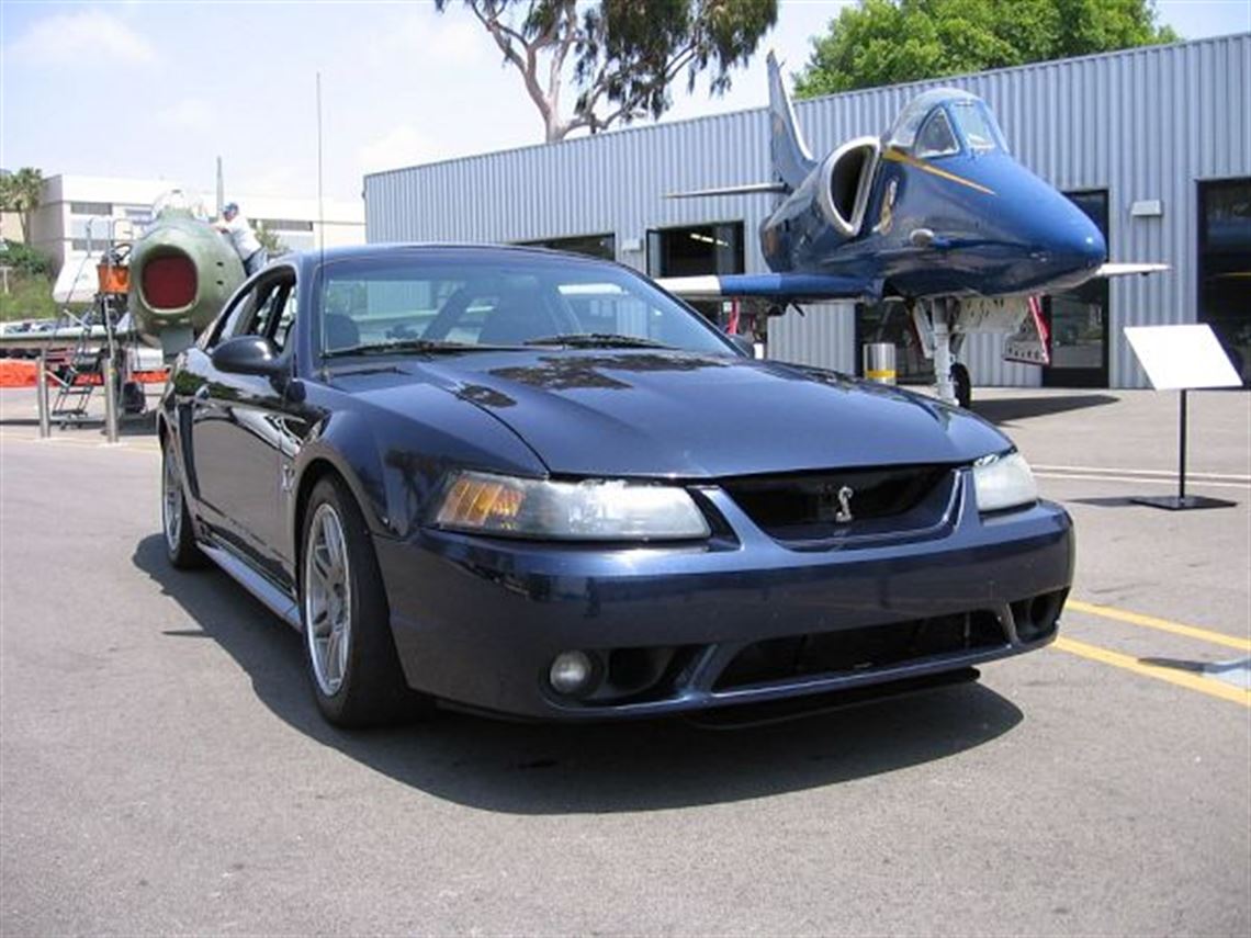 2001-ford-svt-mustang-cobra