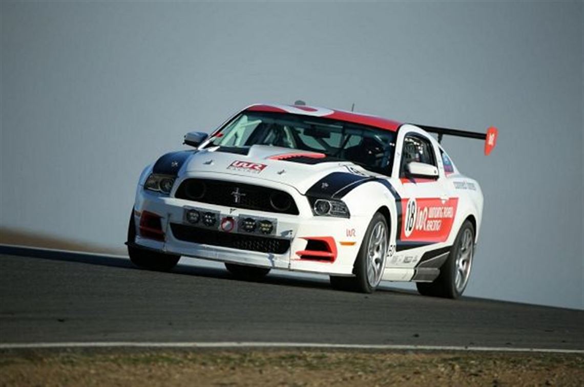 2013-ford-mustang-boss-302s