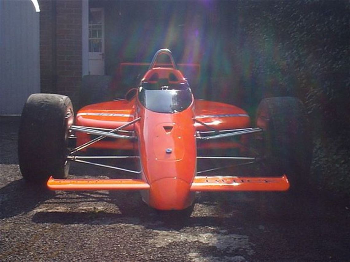 1988-lola-t8800-indycar-canam-car-interserie