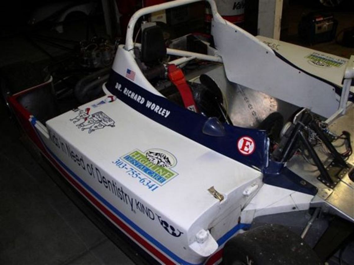 1989-lola-sportracer-2000