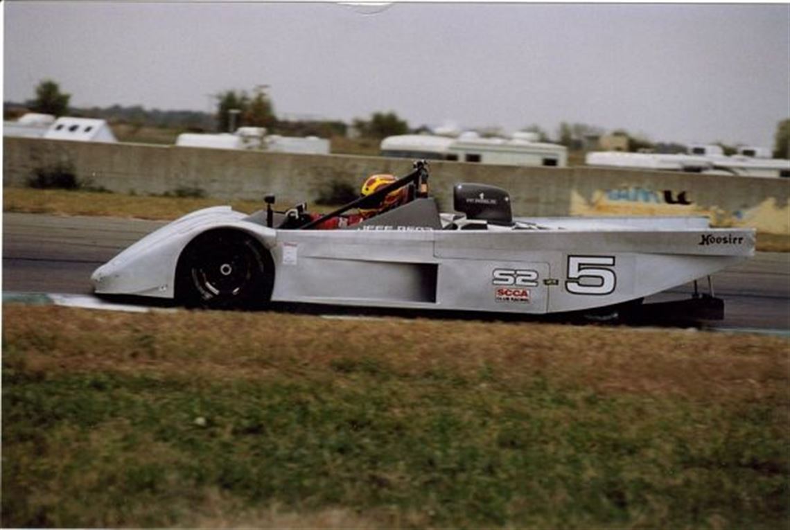 1987-lola-t8790-scca-runoffs-winner-s2-nation