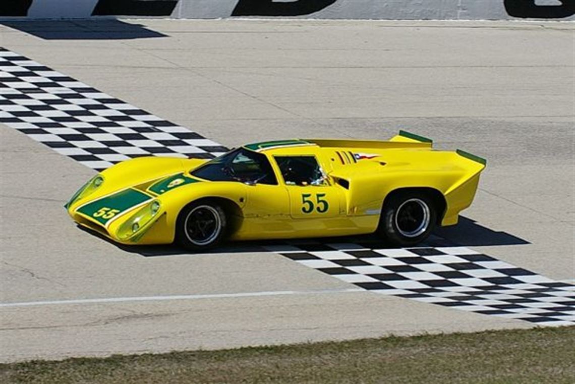 1969-lola-t70-mk-3b-coupe