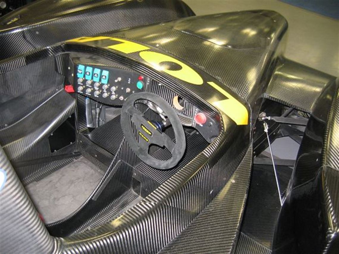 2001-lola-b2k10b-sports-prototype-prototype-l