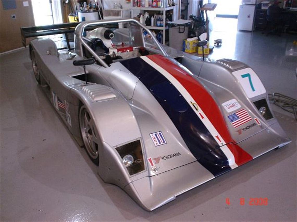 2000-lola-b2k