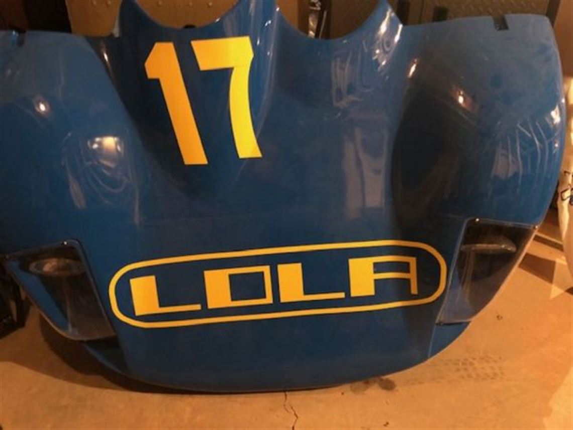 1989-lola-8990-1990-coca-cola-runoffs-tribute