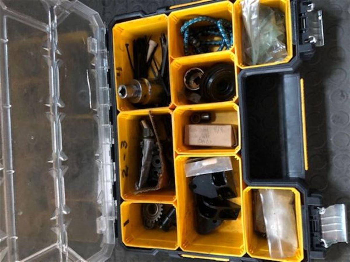 1989-lola-8990-1990-coca-cola-runoffs-tribute