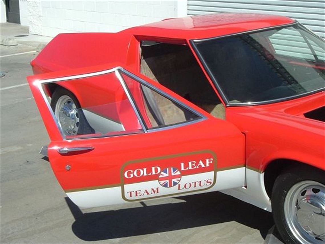 1970-lotus-europa-gold-leaf-lotus-roller