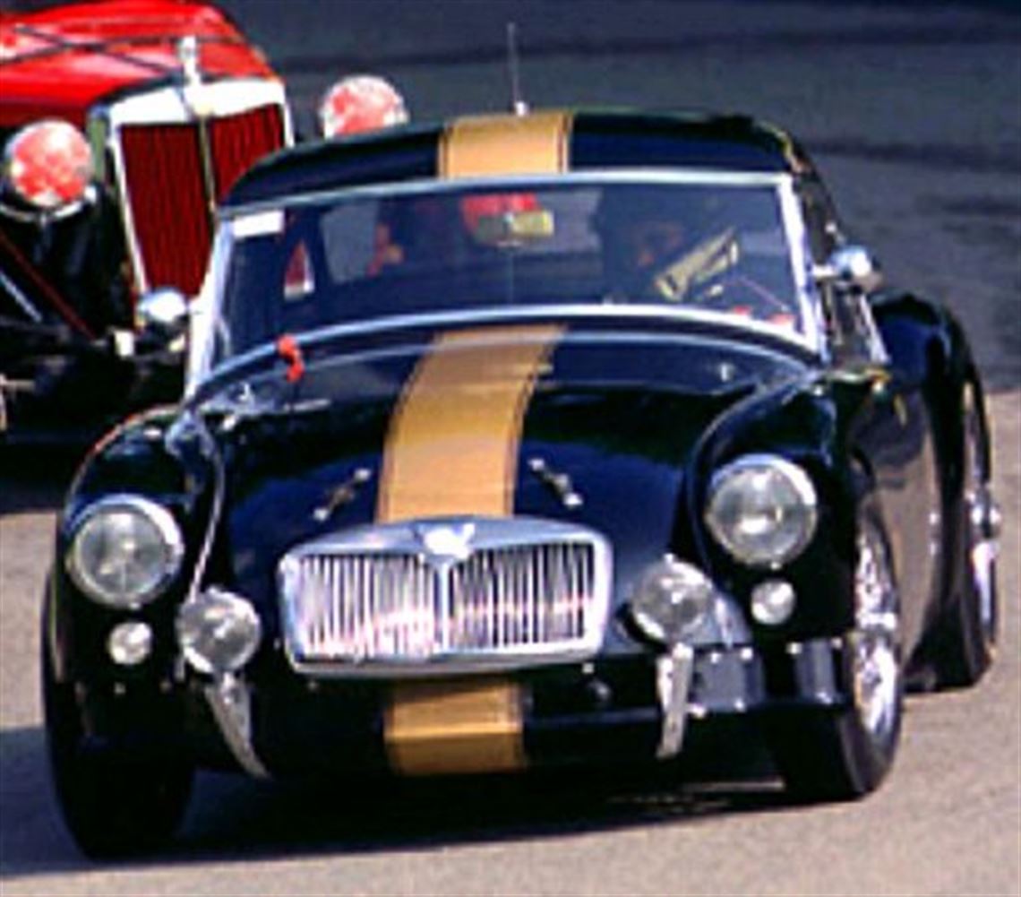 1959-mg-sebring-coupe-replica