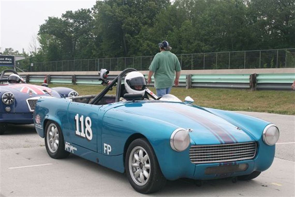 1961-mg-midget-vintage-race-car