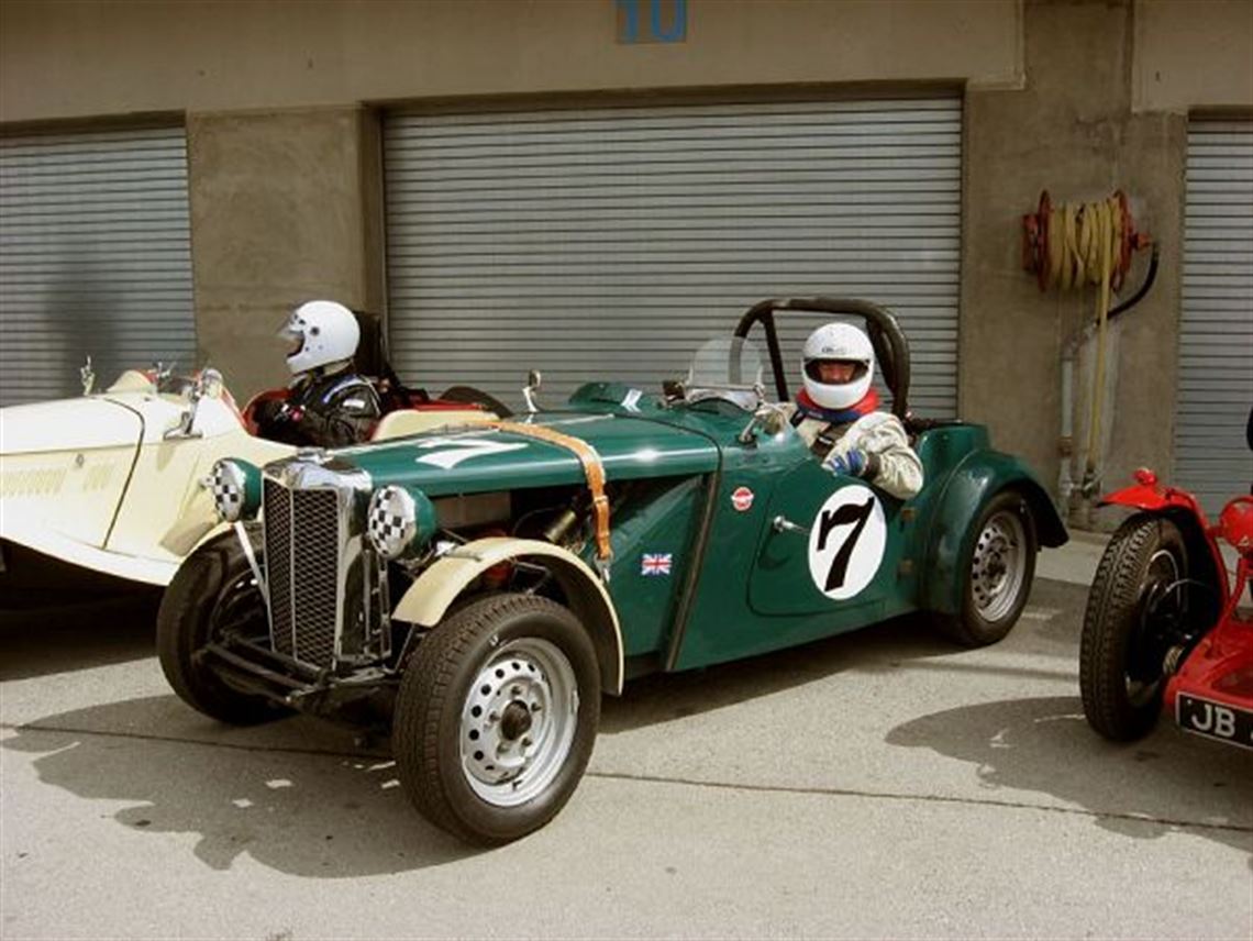 1951-mg-td