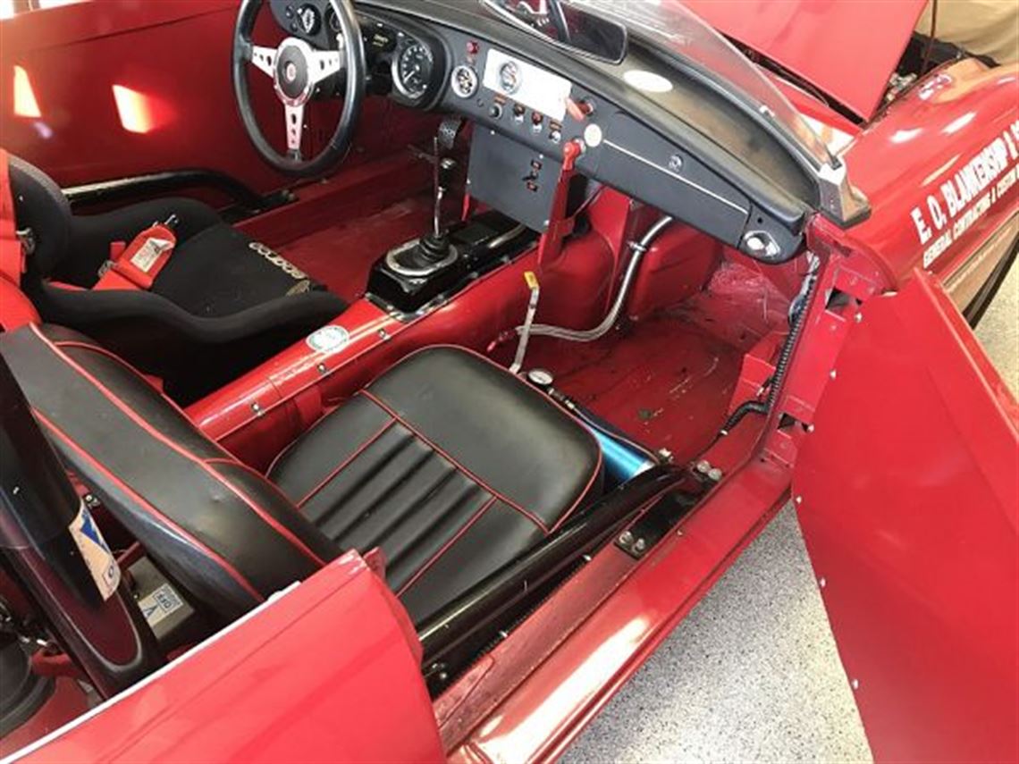 1967-mg-b-roadster