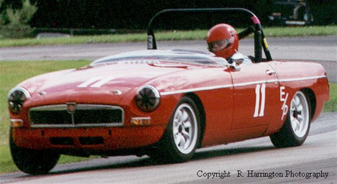 1965-mgb-historic-racecar