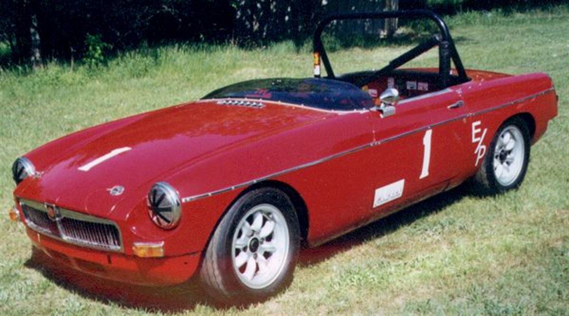 1965-mgb-historic-racecar