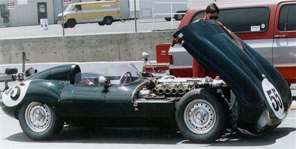 1955-jaguar-d-type-reproduction