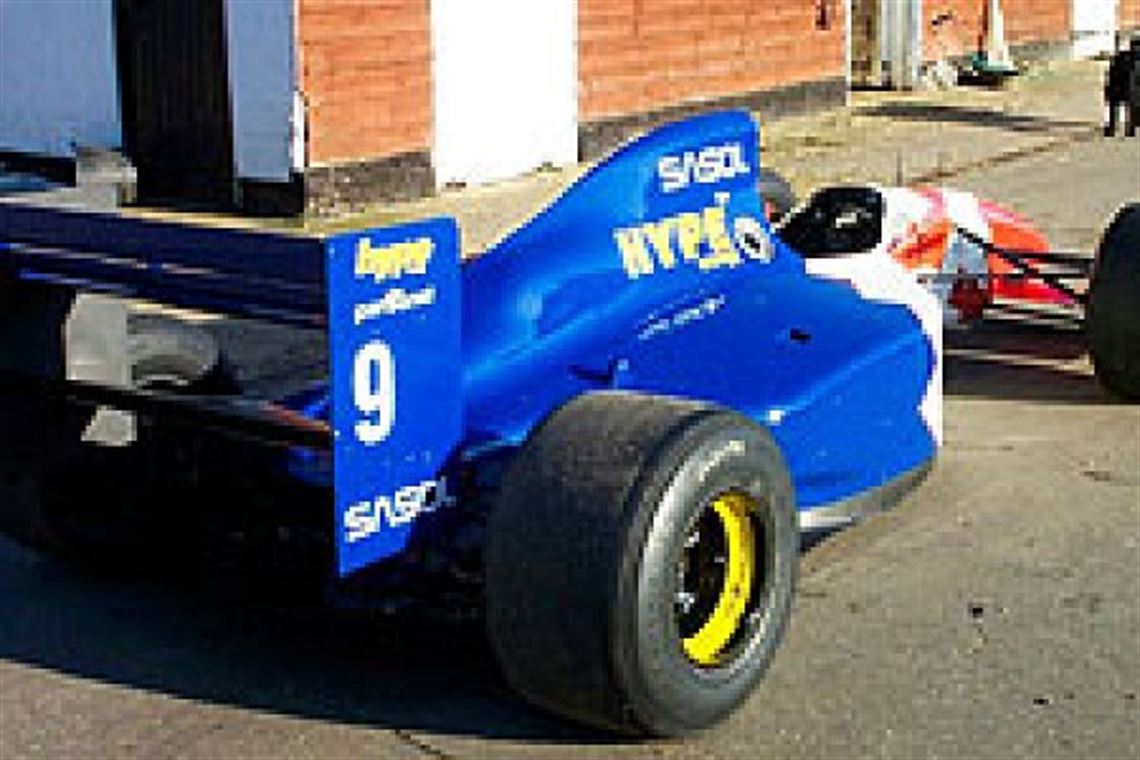 1993-arrows-fa-14-f1