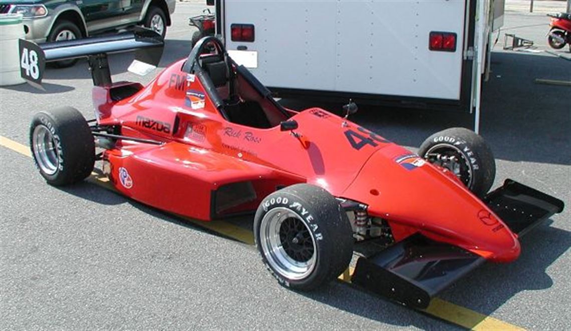 2000-star-mazda-formula