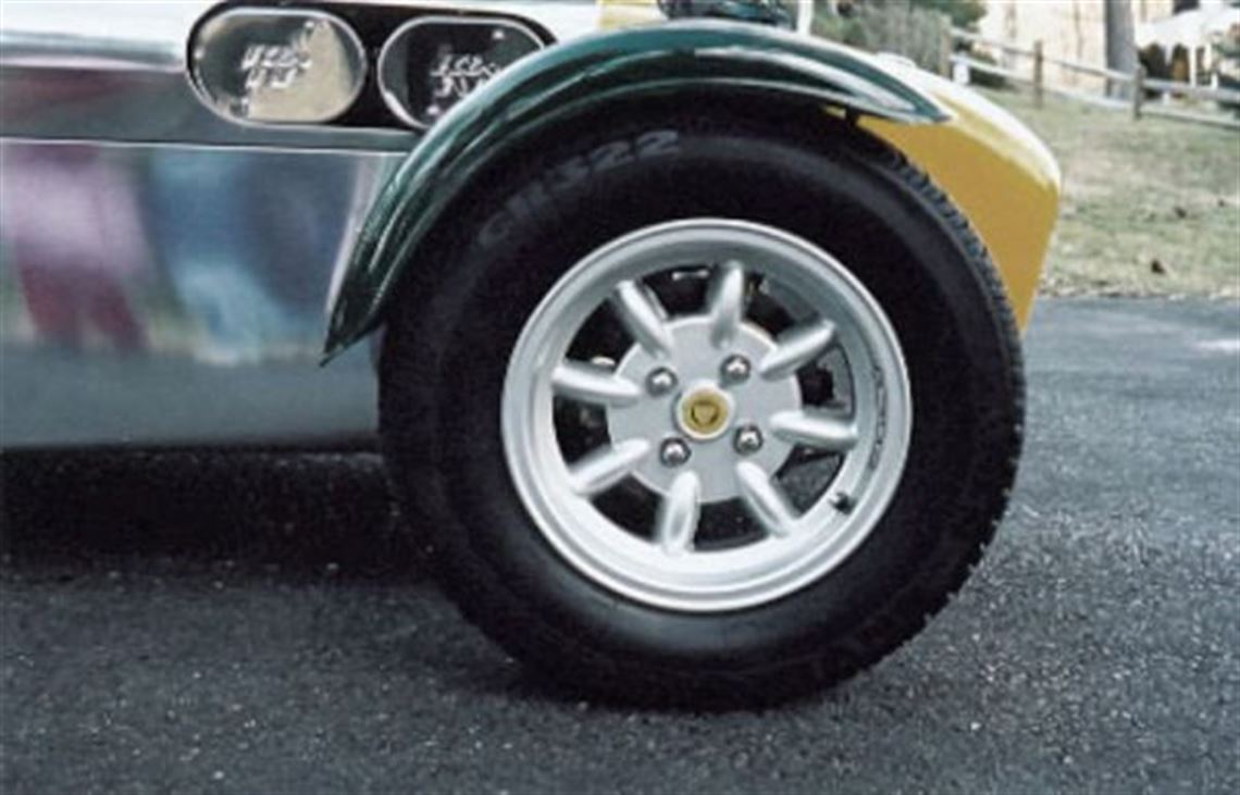 2001-caterham-super-7-classic-se