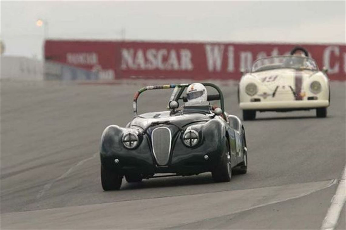 1953-jaguar-xk120-ots