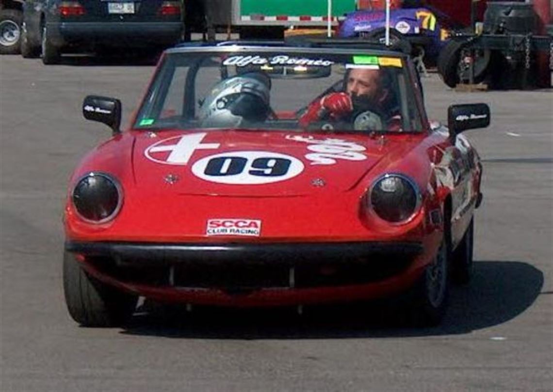 1973-alfa-romeo-spider