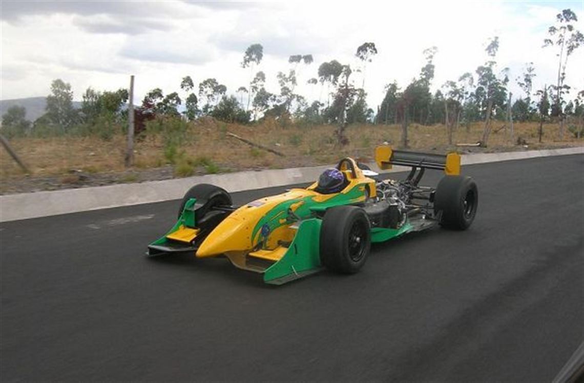 2001-race-car-not-available-at-this-time