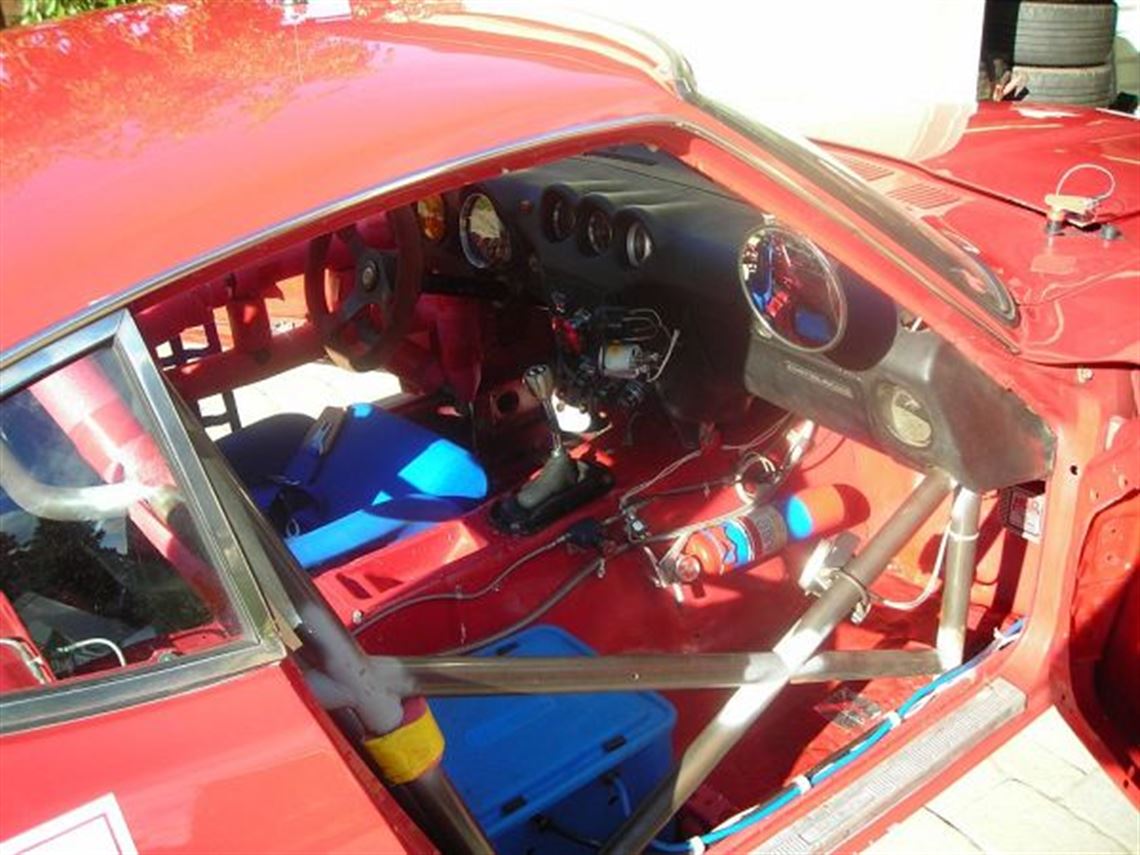 1972-datsun-240z-z-car-race-ready