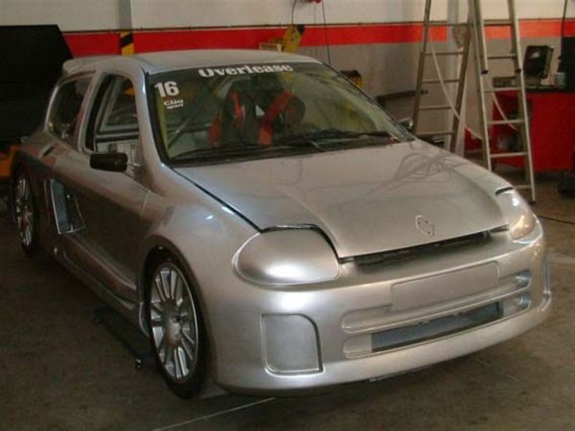 2000-renault-clio-v6-trophy-cup