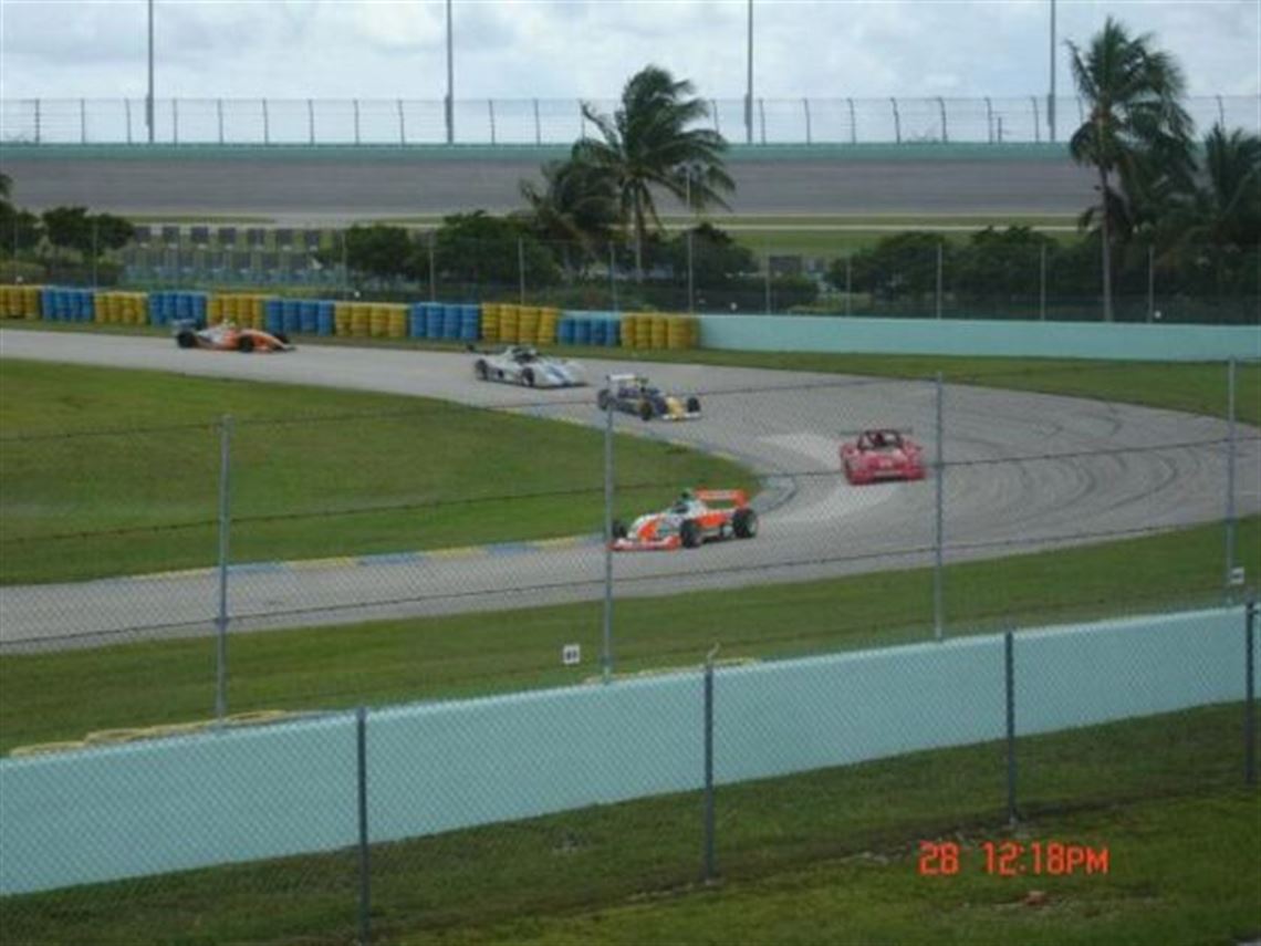 2006-radical-sr3-1500-high-downforce