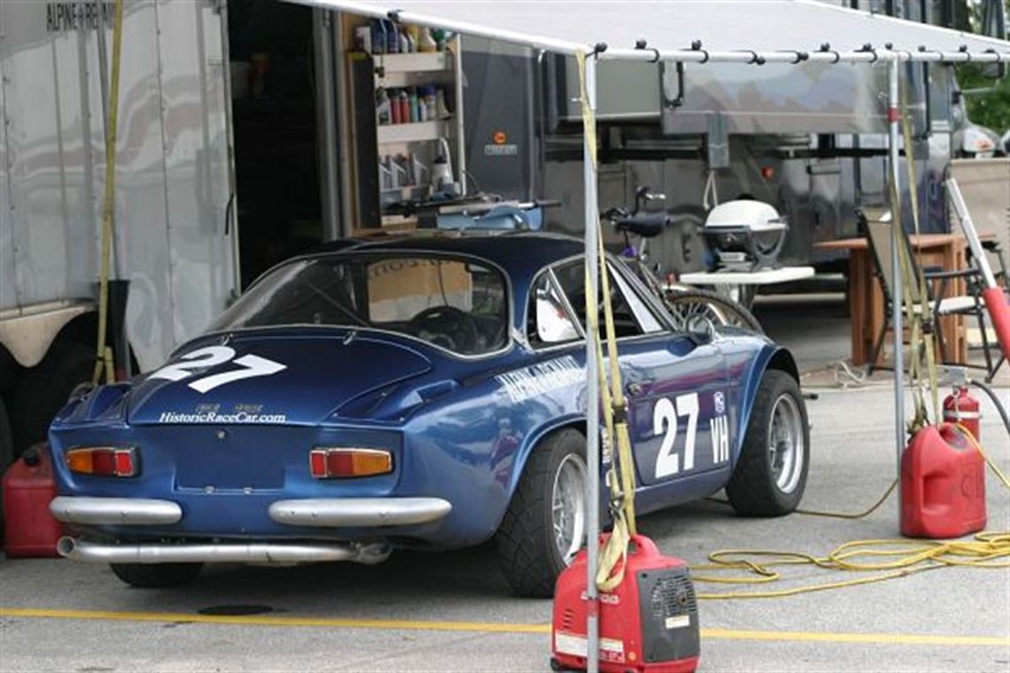 1969-alpine-a110-berlinette-tour-de-france-ro