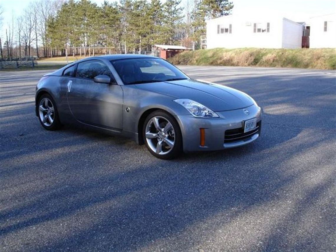 2006-nissan-350z-touring-coupe